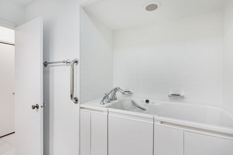 Tiny photo for 6400 N Cicero Avenue #212, Lincolnwood, IL 60712 (MLS # 12712384)