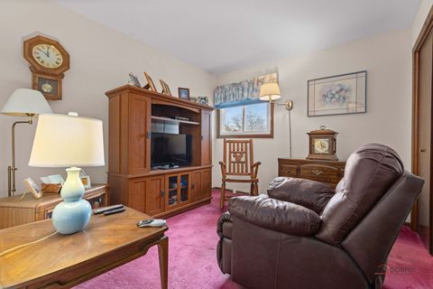 Tiny photo for 1124 N Anvil Court, Addison, IL 60101 (MLS # 12607221)