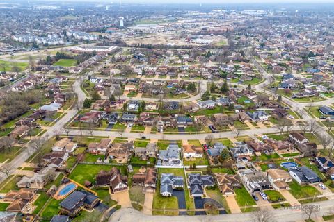 Tiny photo for 1124 N Anvil Court, Addison, IL 60101 (MLS # 12607221)