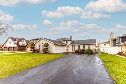 Tiny photo for 1124 N Anvil Court, Addison, IL 60101 (MLS # 12607221)