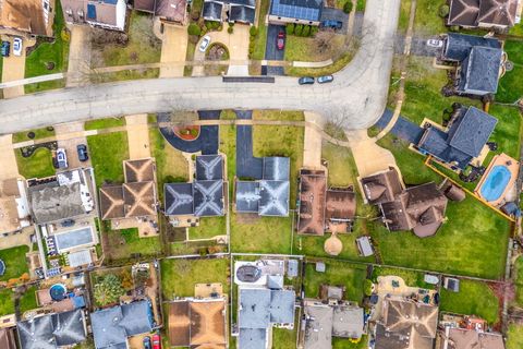 Tiny photo for 1124 N Anvil Court, Addison, IL 60101 (MLS # 12607221)
