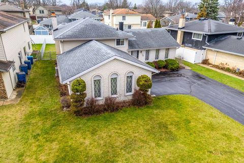 Tiny photo for 1124 N Anvil Court, Addison, IL 60101 (MLS # 12607221)