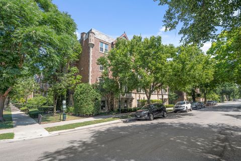 Tiny photo for 344 S MAPLE Avenue #3B, Oak Park, IL 60302 (MLS # 12443025)