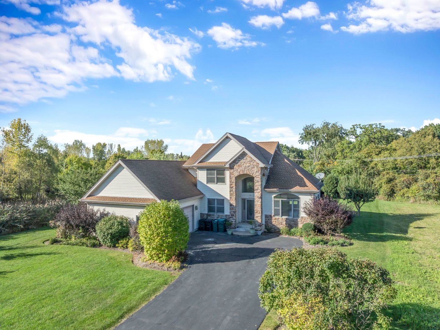 6712 PERKINS Parkway