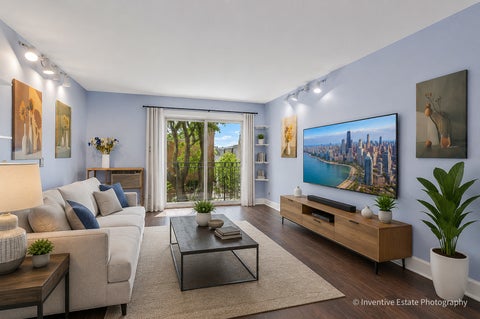 Tiny photo for 5406 S Harper Avenue #303, Chicago, IL 60615 (MLS # 12716032)