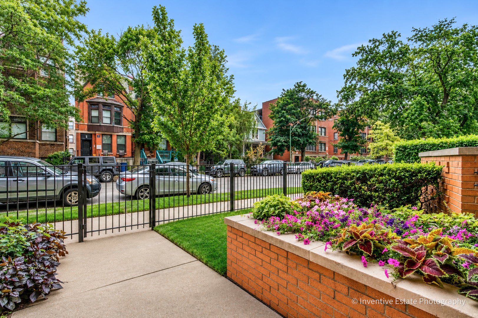 5406 S Harper Avenue 303