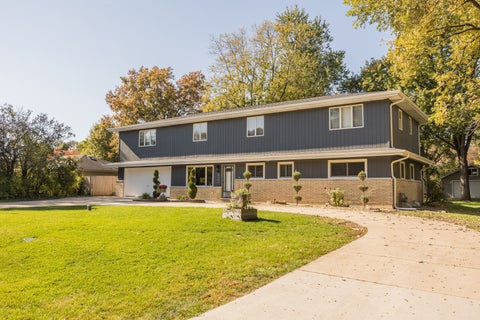 Tiny photo for 6802 Tennessee Avenue, Darien, IL 60561 (MLS # 12796304)