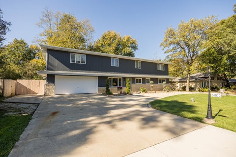 Tiny photo for 6802 Tennessee Avenue, Darien, IL 60561 (MLS # 12796304)
