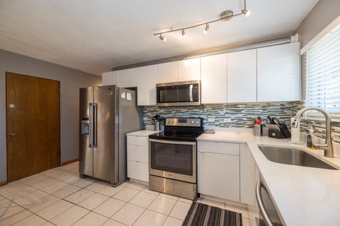 Tiny photo for 6802 Tennessee Avenue, Darien, IL 60561 (MLS # 12796304)