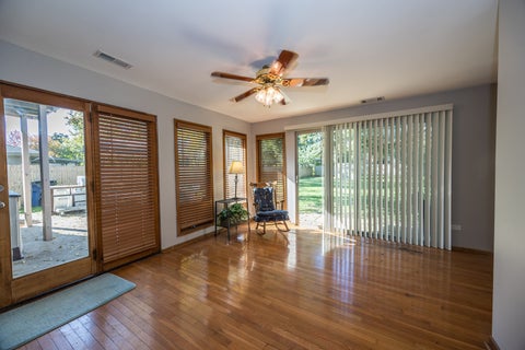 Tiny photo for 6802 Tennessee Avenue, Darien, IL 60561 (MLS # 12796304)