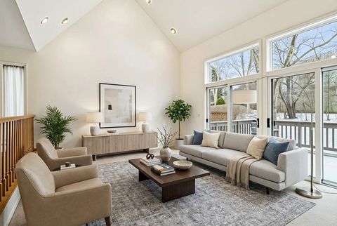 Tiny photo for 945 Villas Court, Highland Park, IL 60035 (MLS # 12538989)