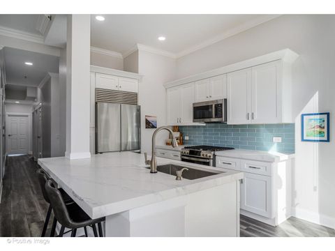 Tiny photo for 2042 N Clark Street #6S, Chicago, IL 60614 (MLS # 12488856)