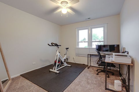 Tiny photo for 1261 Streamwood Lane #327, Vernon Hills, IL 60061 (MLS # 12667013)