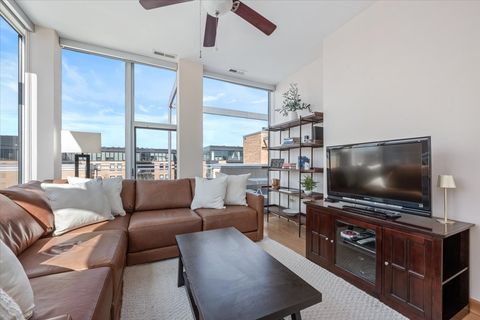 Tiny photo for Evanston, IL 60201 (MLS # 12625472)