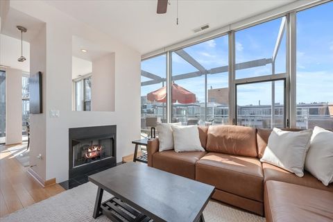 Tiny photo for Evanston, IL 60201 (MLS # 12625472)