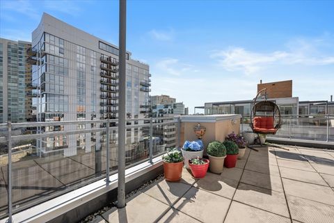 Tiny photo for Evanston, IL 60201 (MLS # 12625472)