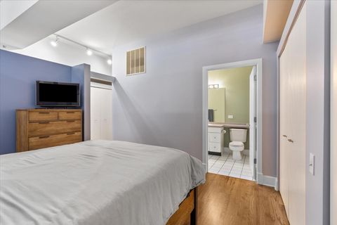 Tiny photo for 165 N Canal Street #706, Chicago, IL 60606 (MLS # 12560289)