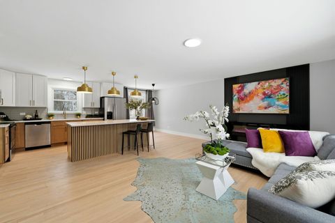 Photo of 10025 S 86th Court, Palos Hills, IL 60465 (MLS # 12562049)