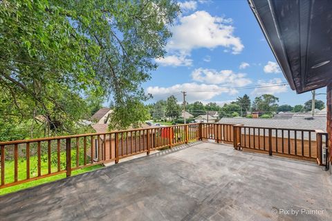 Tiny photo for 29 S Weston Avenue, Elgin, IL 60123 (MLS # 12428286)