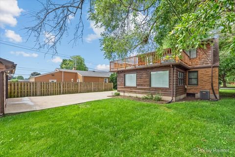 Tiny photo for 29 S Weston Avenue, Elgin, IL 60123 (MLS # 12428286)