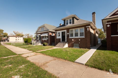 Tiny photo for 8917 S Elizabeth Street, Chicago, IL 60620 (MLS # 12795409)
