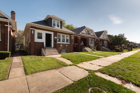 Tiny photo for 8917 S Elizabeth Street, Chicago, IL 60620 (MLS # 12795409)