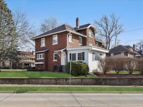 Tiny photo for 2311 12th Street, Moline, IL 61265 (MLS # 12567204)