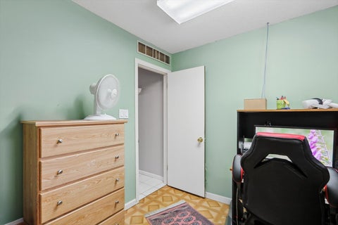 Tiny photo for 1406 E Pennsylvania Avenue, Urbana, IL 61801 (MLS # 12754757)