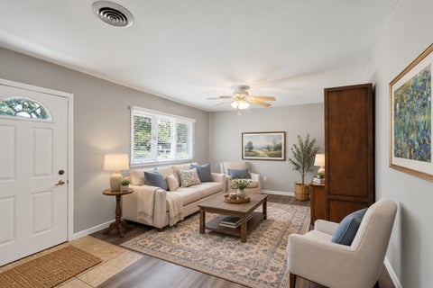 Tiny photo for 1406 E Pennsylvania Avenue, Urbana, IL 61801 (MLS # 12754757)