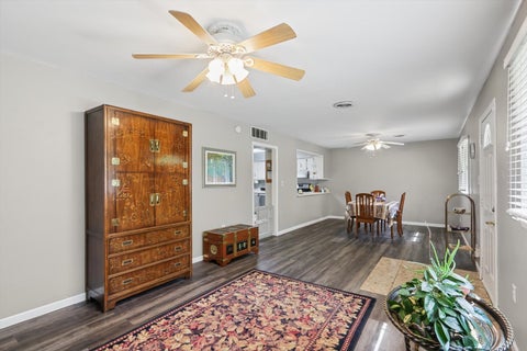 Tiny photo for 1406 E Pennsylvania Avenue, Urbana, IL 61801 (MLS # 12754757)