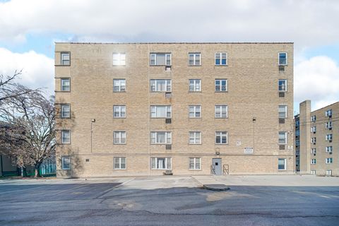 Tiny photo for 6161 N HOYNE Avenue #302, Chicago, IL 60659 (MLS # 12568814)