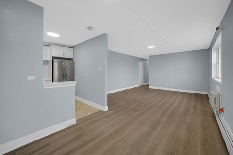 Tiny photo for 6161 N HOYNE Avenue #302, Chicago, IL 60659 (MLS # 12568814)