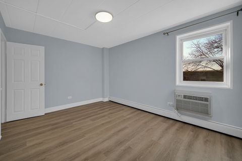 Tiny photo for 6161 N HOYNE Avenue #302, Chicago, IL 60659 (MLS # 12568814)