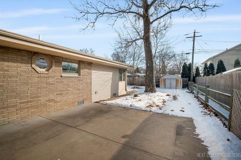 Tiny photo for 104 Briar Lane, North Aurora, IL 60542 (MLS # 12530120)