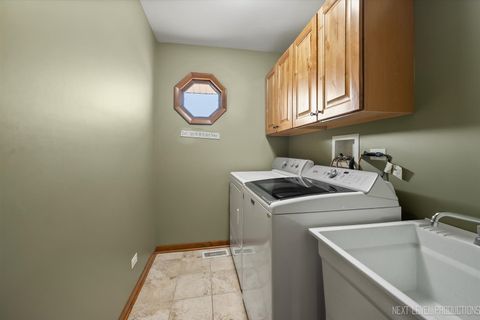 Tiny photo for 104 Briar Lane, North Aurora, IL 60542 (MLS # 12530120)