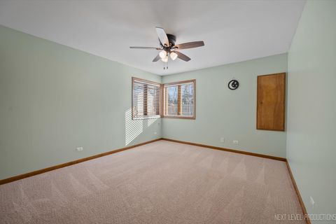 Tiny photo for 104 Briar Lane, North Aurora, IL 60542 (MLS # 12530120)