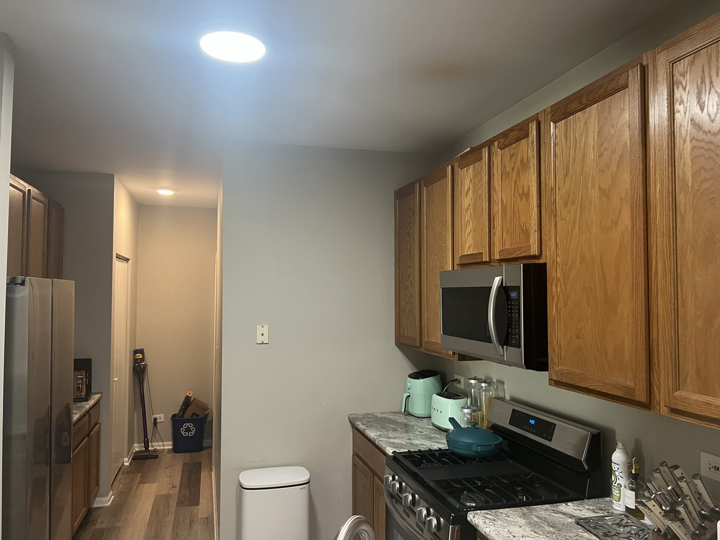 2889 FALLING WATERS Drive 2889