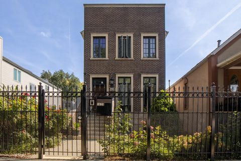 Photo of 1629 N Talman Avenue, Chicago, IL 60647 (MLS # 12550953)