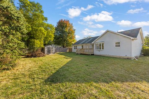 Tiny photo for 2337 Golfview Drive, Joliet, IL 60435 (MLS # 12526347)