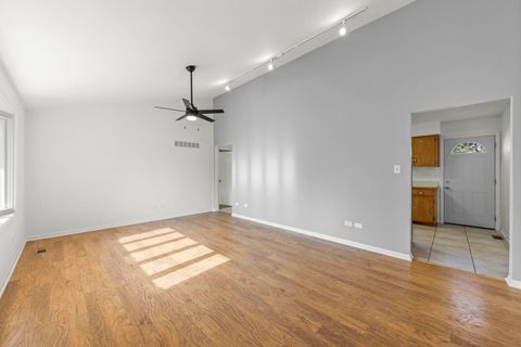 Tiny photo for 2337 Golfview Drive, Joliet, IL 60435 (MLS # 12526347)