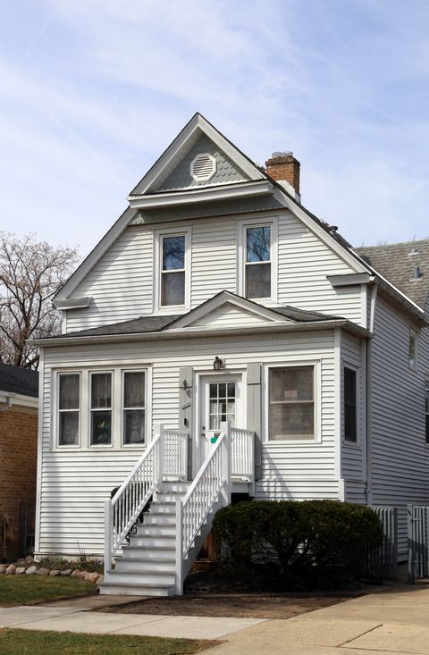 Photo of 4644 N Kennicott Avenue, Chicago, IL 60630 (MLS # 12603278)