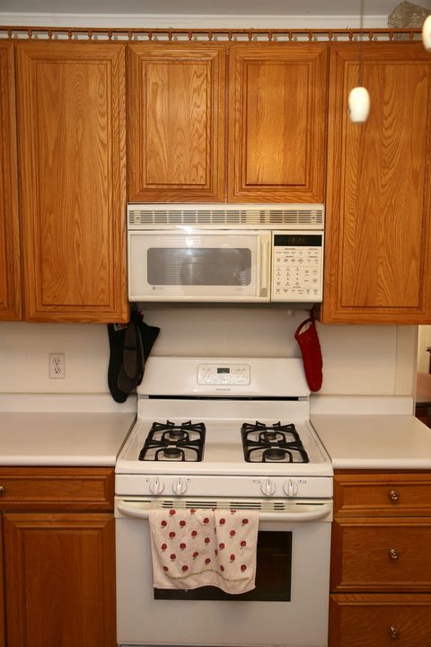 Tiny photo for 4644 N Kennicott Avenue, Chicago, IL 60630 (MLS # 12603278)