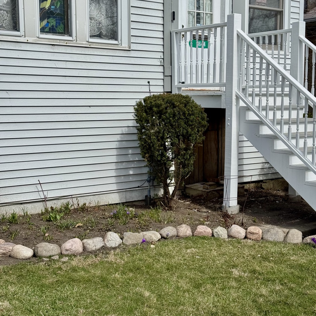 4644 N Kennicott Avenue