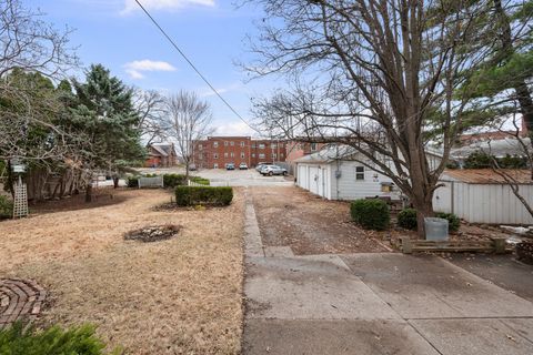 Tiny photo for 817 Grant Street, Bettendorf, IA 52722 (MLS # 12586911)