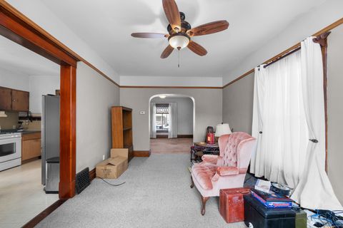 Tiny photo for 817 Grant Street, Bettendorf, IA 52722 (MLS # 12586911)