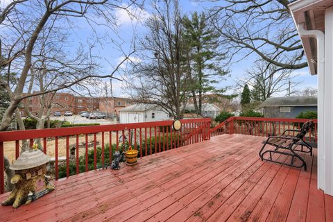 Tiny photo for 817 Grant Street, Bettendorf, IA 52722 (MLS # 12586911)