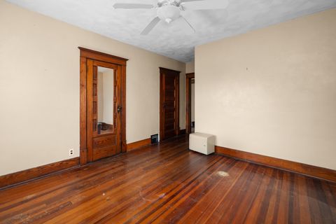 Tiny photo for 817 Grant Street, Bettendorf, IA 52722 (MLS # 12586911)