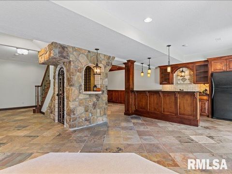 Tiny photo for 6800 RIDGES Court, Bettendorf, IA 52722 (MLS # QC4267350)