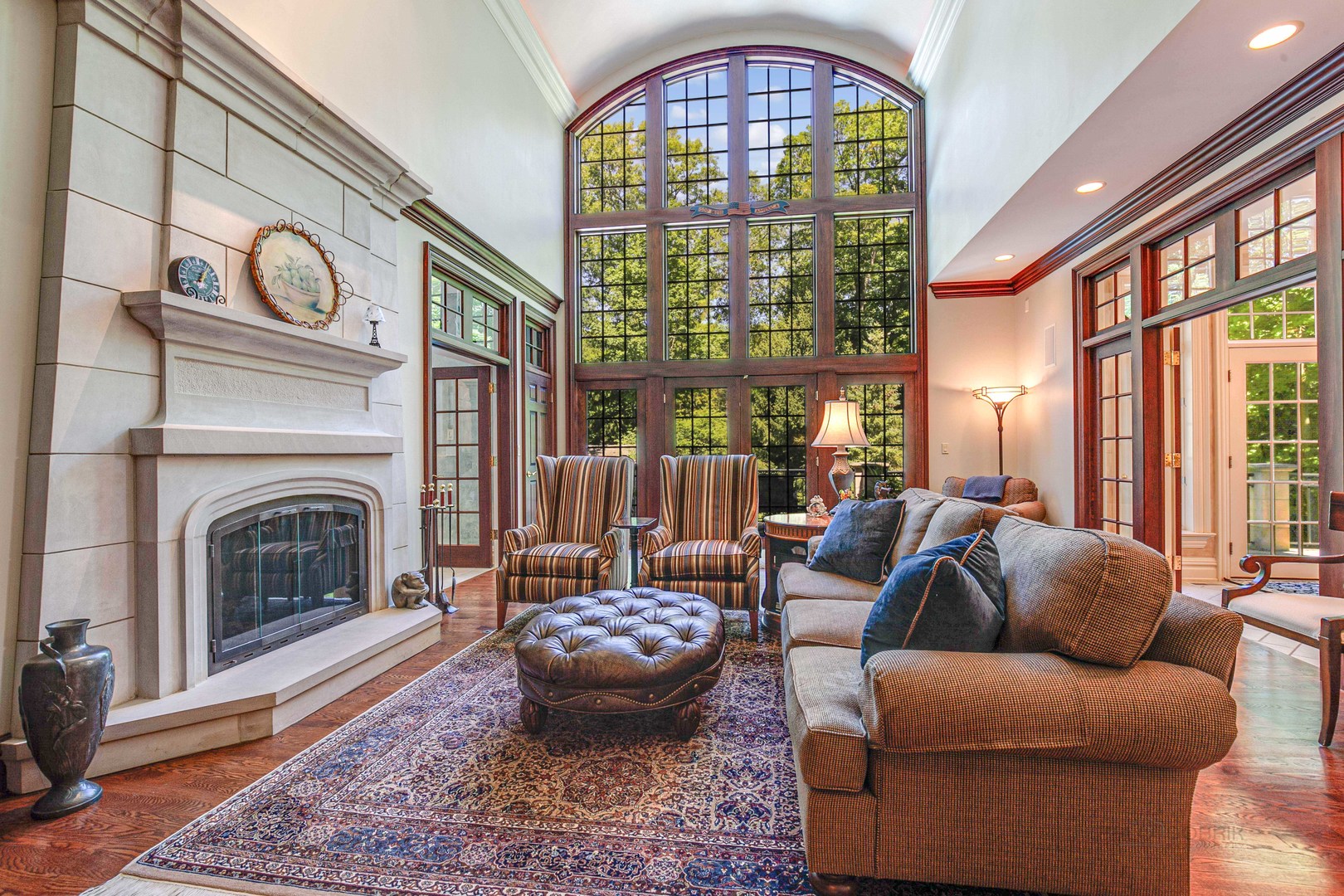 546 Lakeland Drive
