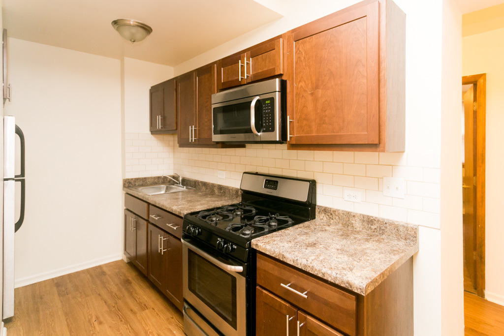4031 N KENMORE Avenue 101